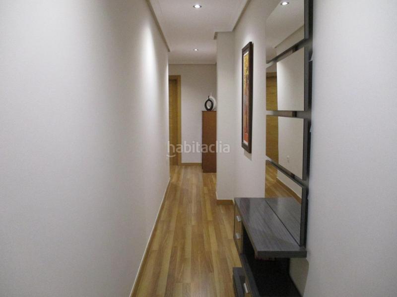 Foto 0f35efc6-a8c5-4353-aa68-f6fb67f2f442. Piso en El Poblado - Abulagar Puertollano