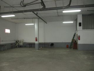 Business premise in Carretera de Córdoba - Libertad