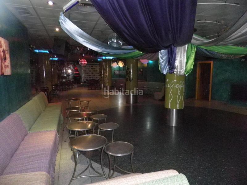 Foto c4e5bde8-19dc-4a62-b751-48d3ef177c53. Local comercial en Centro Puertollano