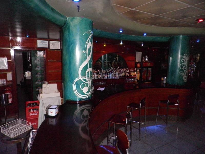 Foto c84bd61f-e10e-4ffa-b4d2-7e129e49ae20. Local comercial en Centro Puertollano