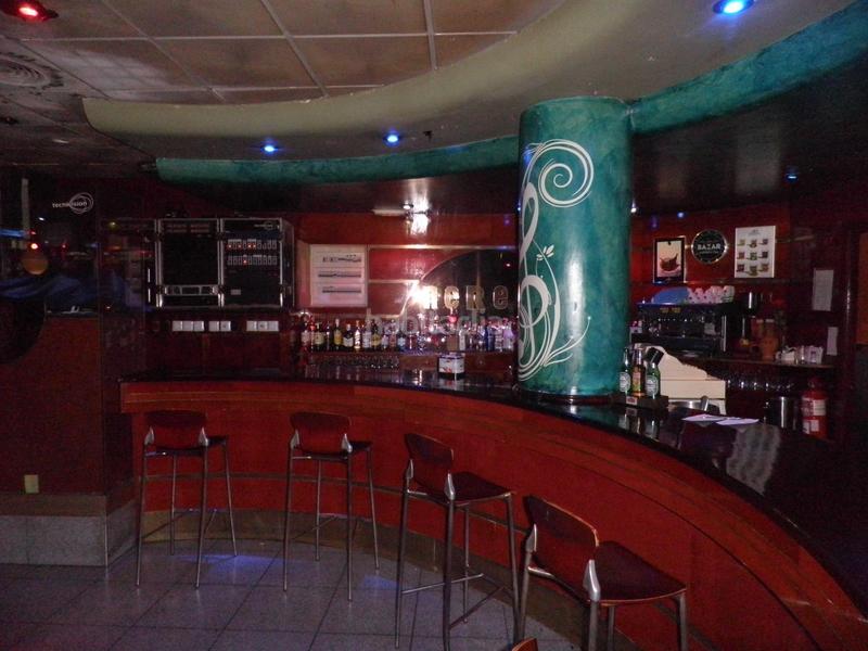 Foto f2a39f9c-2286-42c7-87bd-b59f59c591cd. Local comercial en Centro Puertollano