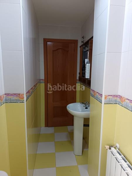 Foto 5f7c70ff-eb4b-414c-867b-678bd7f303e3. Penthouse with heating parking in Centro Puertollano