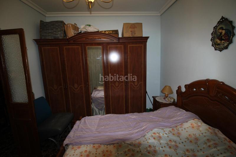 Foto 049a980e-e5ad-48b6-87b9-b02f6ce55139. Casa con riscaldamento parcheggio in Carretera de Córdoba - Libertad Puertollano