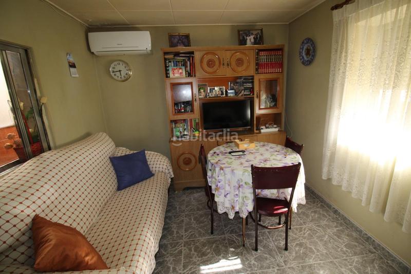 Foto e46ae9a1-3820-4428-a338-0c6d5f9f2b4f. House with heating parking in Carretera de Córdoba - Libertad Puertollano