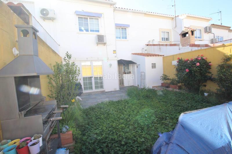 Foto 8c704397-d39e-4f3d-bcf1-be55ca2dd432. Casa adossada amb calefacció aparcament piscina a Argamasilla de Calatrava