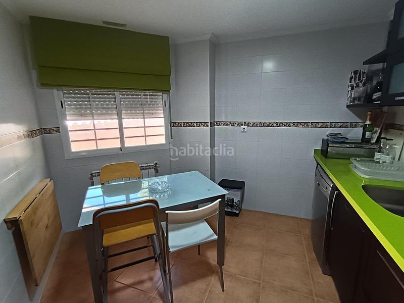 Foto 17ccea10-97df-416d-ae97-49a956917884. Casa a schiera con riscaldamento parcheggio in PAU 2-600 Puertollano