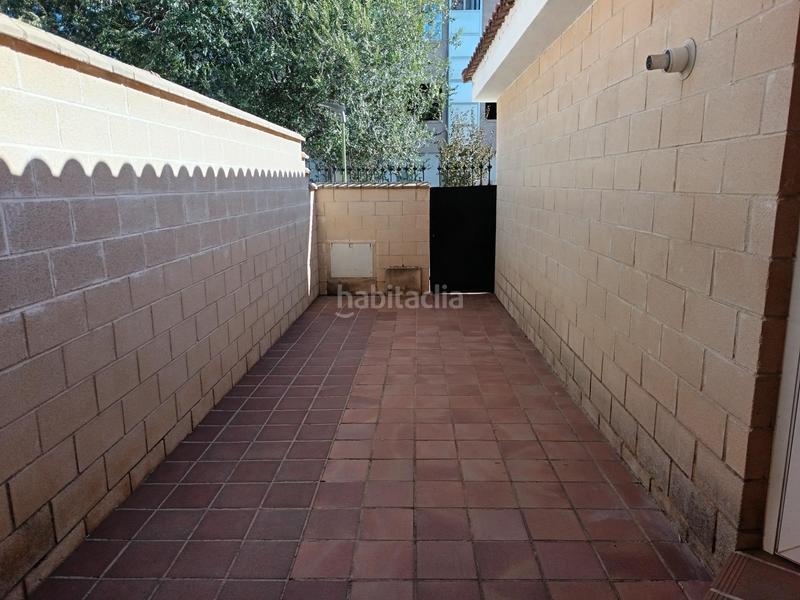 Foto 2759dd23-c65b-4d7d-9614-1fde9df6b54d. Casa adossada amb calefacció aparcament a PAU 2-600 Puertollano