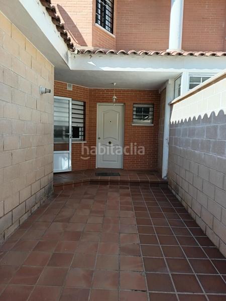 Foto 7986ba43-f0dd-4823-b25d-2801d36e6ad9. Casa adossada amb calefacció aparcament a PAU 2-600 Puertollano