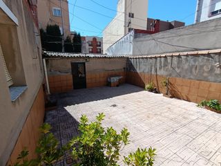 Haus  Calle sagunto. Casa muy céntrica de grandes dimensiones