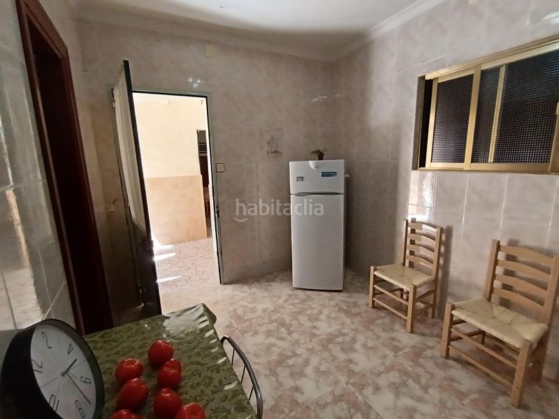 Foto b37ad999-d050-4cf6-8ca6-84a78a30cffe. Casa amb aparcament a Centro Puertollano