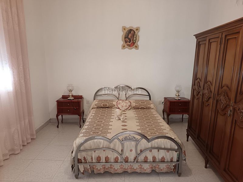 Foto b80389fa-d769-4e6b-8ca7-b000975a3cd1. Casa amb aparcament a Centro Puertollano
