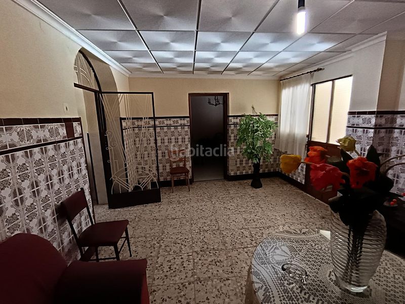 Foto bed6d947-617e-4a72-bfda-916380bcd1ab. Casa amb aparcament a Centro Puertollano