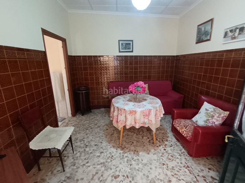 Foto f44836eb-bc6e-4b8e-8212-c163648a9125. Casa amb aparcament a Centro Puertollano