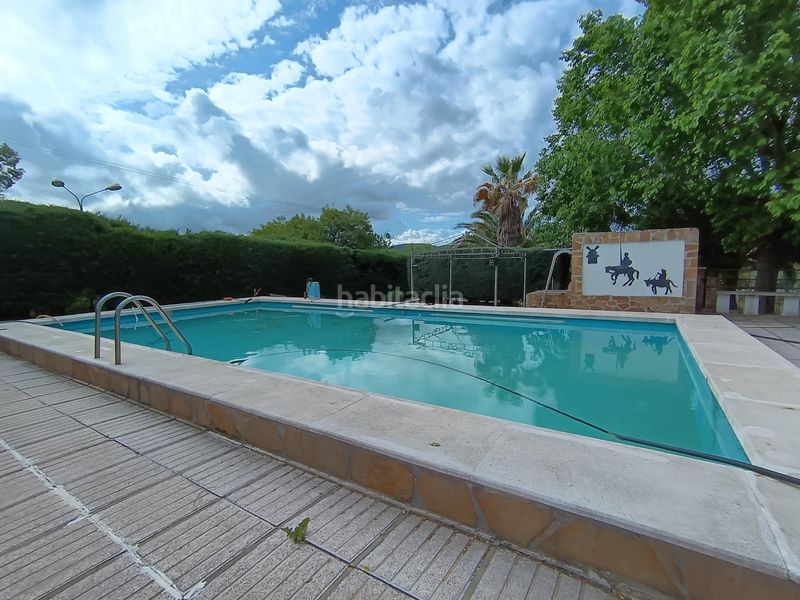 Foto 7742b582-c704-4bd4-8e89-f4b7890738d0. Xalet amb calefacció aparcament piscina a Brazatortas