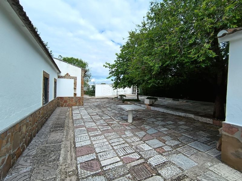 Foto a6f1a1d6-9ab3-40bc-bc89-eedb3f502df2. Xalet amb calefacció aparcament piscina a Brazatortas