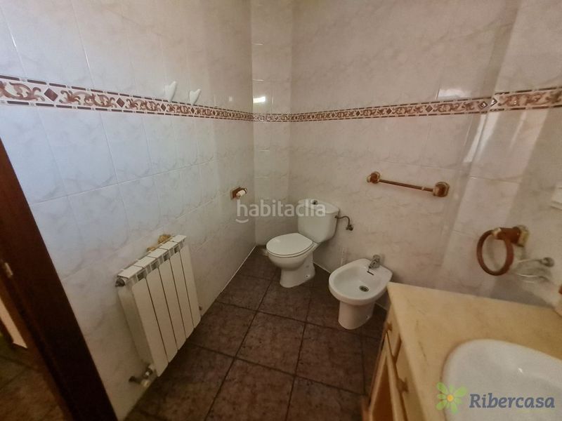 Foto 3239620f-2528-41d5-90c1-48ca8d277428. Casa a schiera in calle miguel indurain 1 in Ribaforada