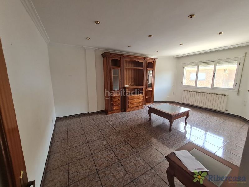 Foto 385e7463-9f81-45cd-9491-6f2bf847ac88. Casa a schiera in calle miguel indurain 1 in Ribaforada