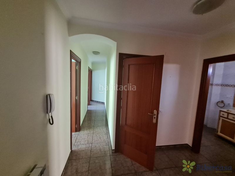 Foto 5a51e407-eb84-4831-a9d2-1d2ecadef704. Casa a schiera in calle miguel indurain 1 in Ribaforada
