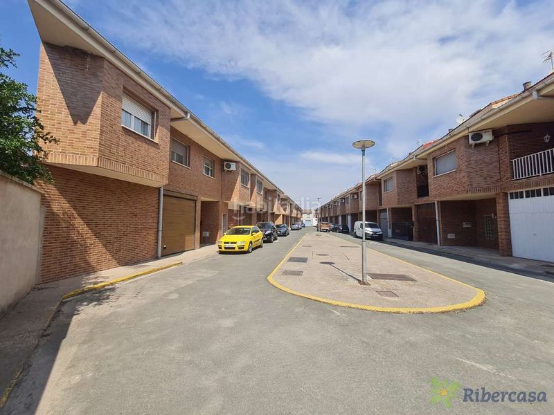 Foto a0718ed4-aa08-4393-86d3-67f1629a4728. Casa a schiera in calle miguel indurain 1 in Ribaforada