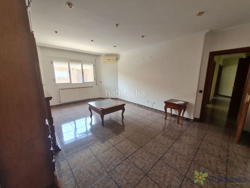 Foto f57b205b-330c-4ae4-9571-7e72953d4a3c. Casa a schiera in calle miguel indurain 1 in Ribaforada