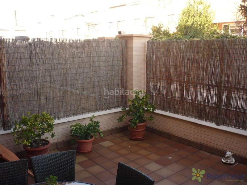 Foto 6502df45-6b55-4474-bd97-afc875356213. Casa adosada adosado con jardin y piscina en Azucarera Tudela
