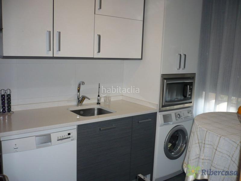 Foto 8cb34c92-4fc8-4081-b3b5-d07ad6c4e7ae. Casa adosada adosado con jardin y piscina en Azucarera Tudela