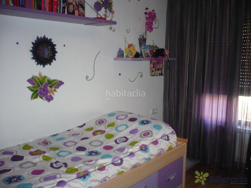Foto d494141f-a4fc-4755-ac21-3fcd6e950694. Casa adosada adosado con jardin y piscina en Azucarera Tudela