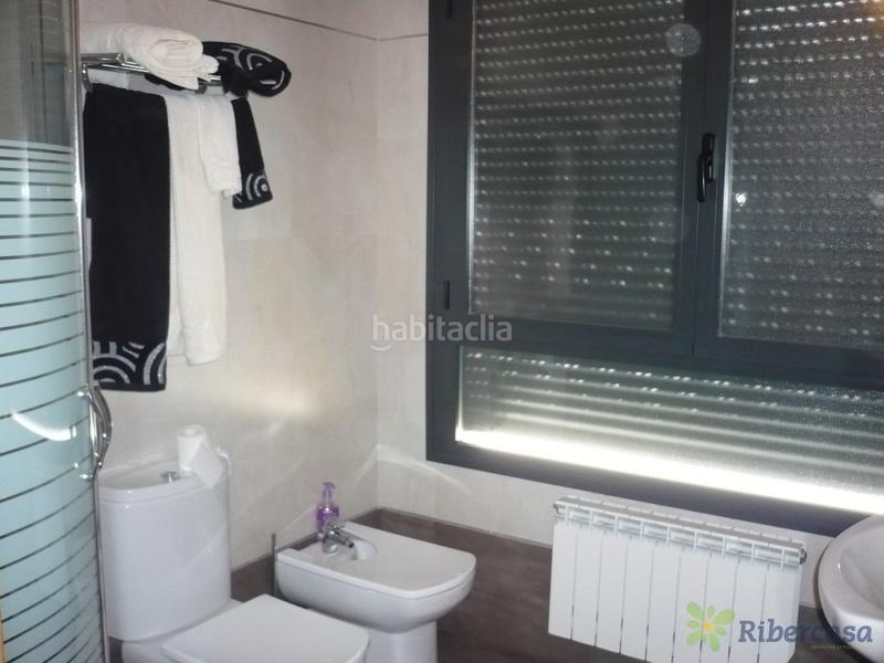 Foto e92ea04a-5192-45d0-ba20-947c813df762. Casa adosada adosado con jardin y piscina en Azucarera Tudela