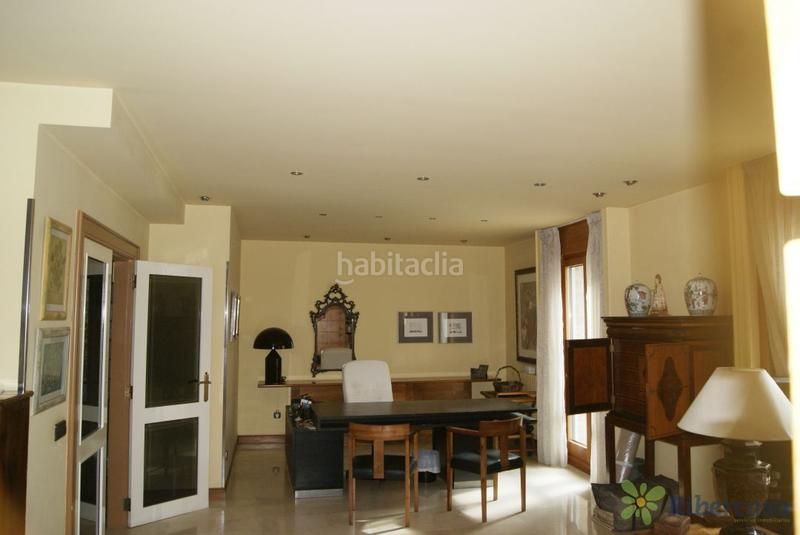 Foto 0716e193-bf04-46b9-8bf3-d8b92decd699. Dúplex duplex con terraza en el centro en Azucarera Tudela