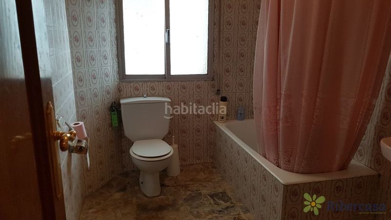 Foto 300775e0-f54e-4de5-9ba3-d5a58140a75c. Maison avec parking dans Igea