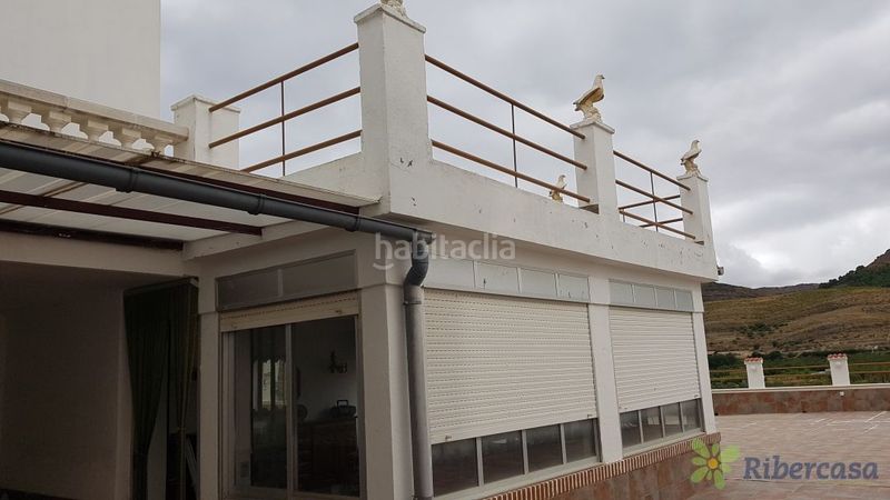 Foto 34013f23-0011-4425-a840-70dca27d4102. Maison avec parking dans Igea