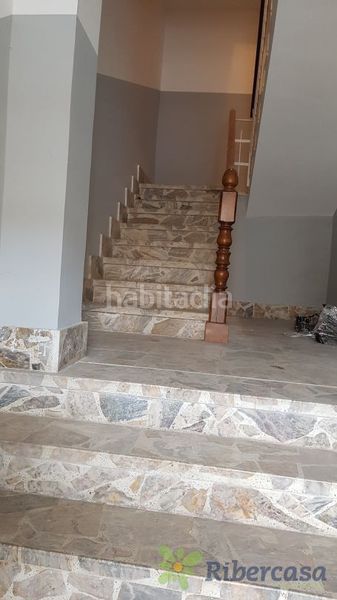 Foto cafbc68e-c318-449a-92d2-f31141f18e5c. Maison avec parking dans Igea