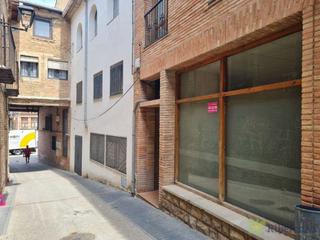 Local Comercial  N/a. Local de banco en mallen