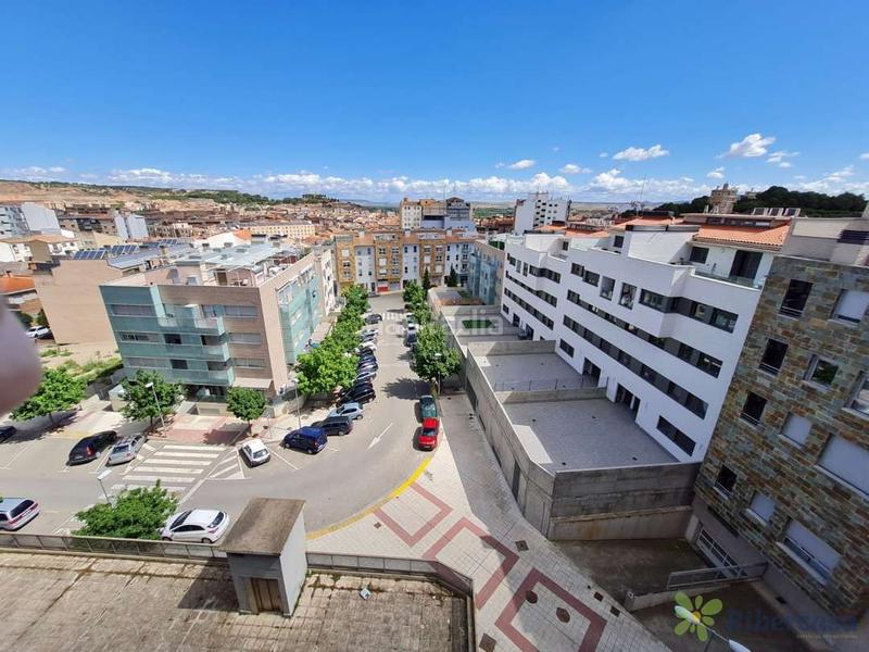Foto 5d1f0e62-485f-4557-8734-8affff93e56d. Àtic amb calefacció aparcament a Parque del Queiles Tudela