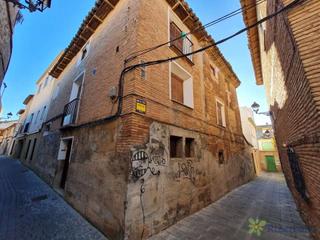 House in Calle descalzos 17. Amplia casa en calle descalzos de tudela