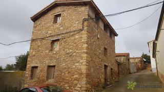 Casa a Calle capiscol 9. Casa en muro de agreda