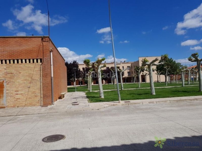 Foto 40c1acd3-d687-4452-b102-0caadf985258. Local comercial a calle san esteban 86 a Falces