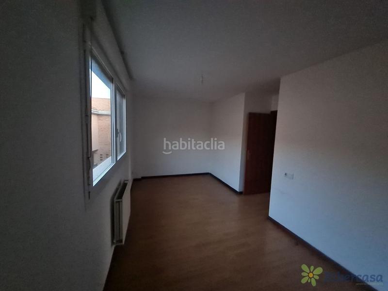 Foto 88c0268f-ac54-4752-a61b-b41cff723e5b. Duplex con riscaldamento parcheggio in Ribaforada