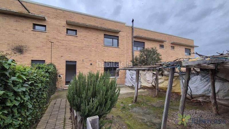 Foto a2e01b16-2ae6-416b-a250-a01fa2d6c65b. Semi detached house in Fustiñana