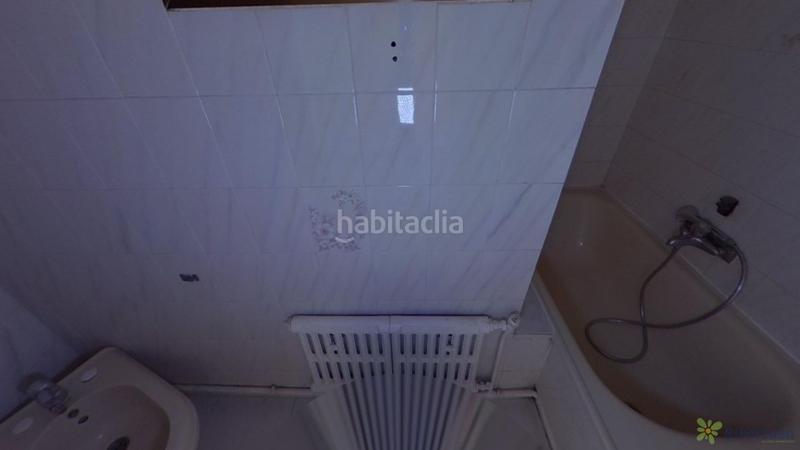Foto 6d4b21db-e9f6-405b-9f3e-41a781965e87. Piso  en venta en Griseras - Gardachales Tudela