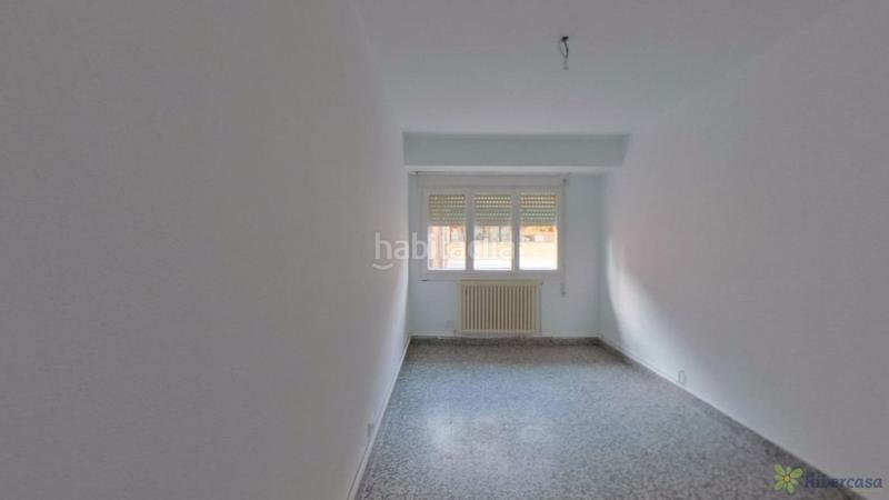 Foto d3a4ffd5-3f25-45b5-99e4-28785bf25c1a. Piso  en venta en Griseras - Gardachales Tudela
