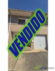 Haus  Calle lepanto. Adosado con jardin en cintruenigo
