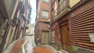 Maison à Cervera del Río Alhama. Gran casa con posibilidad de negocio en planta baja