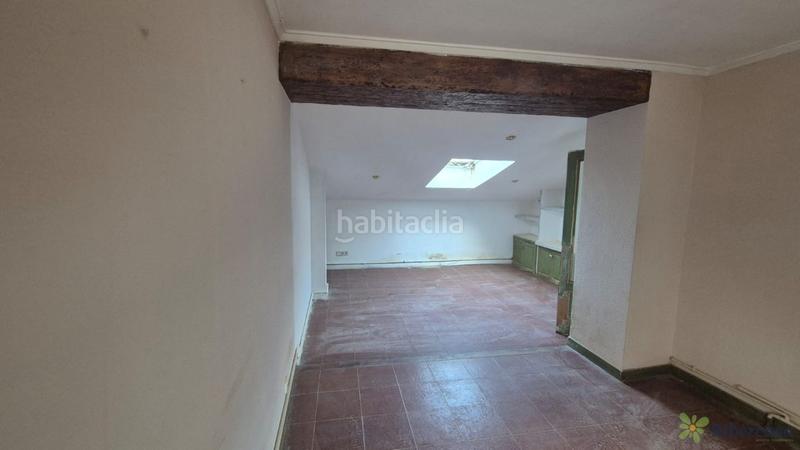 Foto 022765cf-212e-409e-a562-af94457804a8. Piso atico abuhardillado en casco antiguo en Casco Histórico Tudela