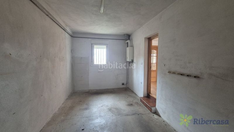 Foto 5cc14cfc-2307-45fa-aa0b-43b47a6e5a67. Casa amb aparcament a Castejón