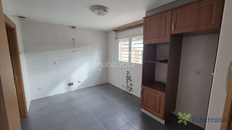 Foto 733fe6b4-f790-4d3d-9bc0-a2d918ade144. Casa amb aparcament a Castejón