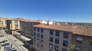 Pis  Calle estanca. Piso con ascensor en barrio de lourdes