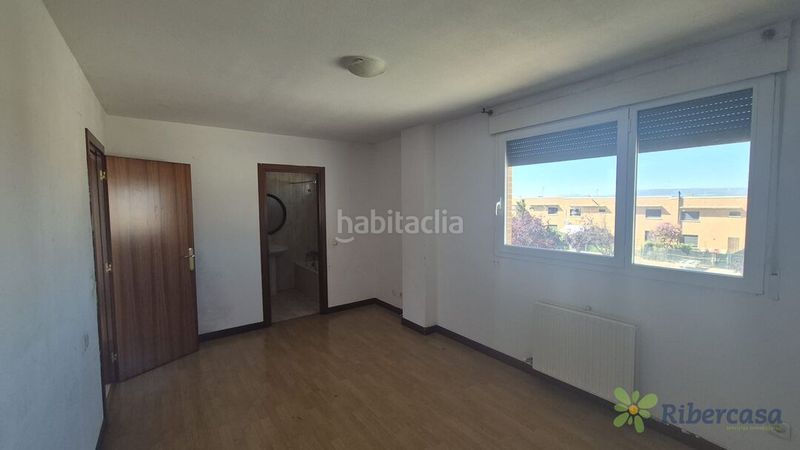 Foto 299b65c5-8941-4a1d-9364-96dd13d6fb32. Casa amb aparcament a Fustiñana