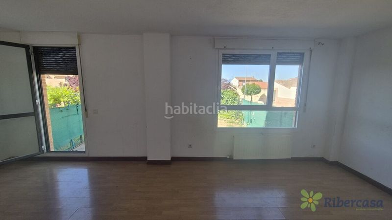 Foto 3e348272-6a50-4271-81b6-dca95d069ae4. Casa amb aparcament a Fustiñana