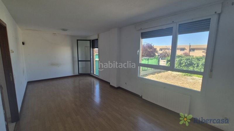 Foto e48c56f0-5a05-479a-8606-1deaace195c9. Casa amb aparcament a Fustiñana